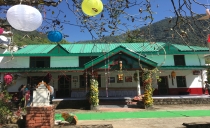 resorts in palampur with swimming pool